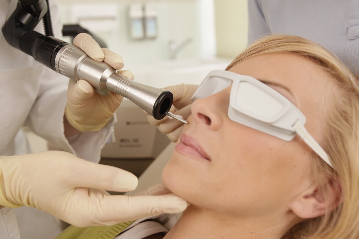 Aesthetische Dermatologie in der Hautarztpraxis Dr. Zorn Hautarzt in Kronberg